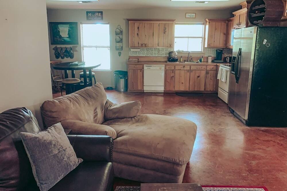 Photo of Livingroom in McCall Creek