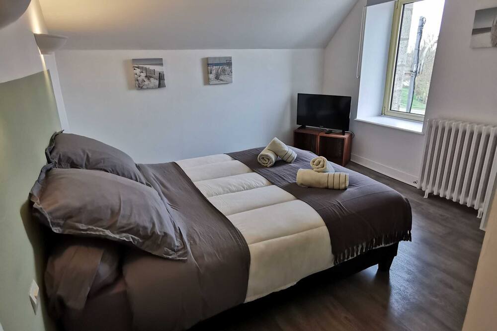 Photo of Bedroom in Plouescat