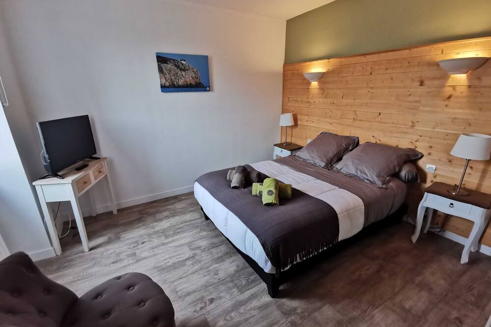 Photo of Bedroom in Plouescat