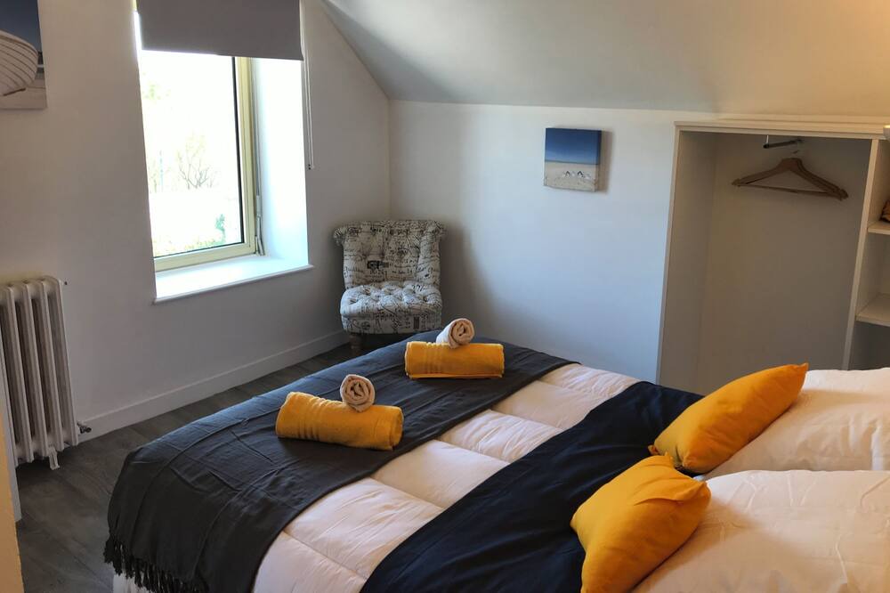 Photo of Bedroom in Plouescat