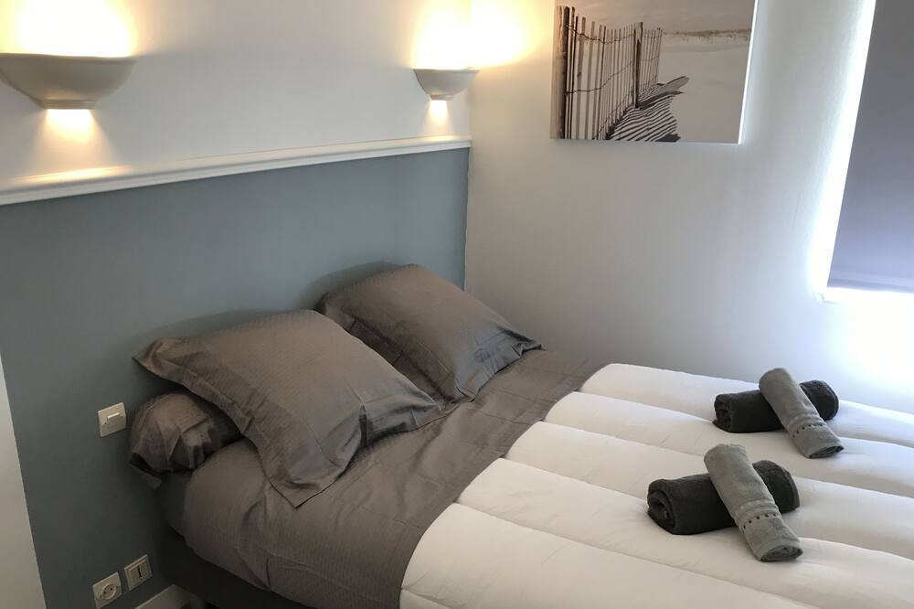 Photo of Bedroom in Plouescat