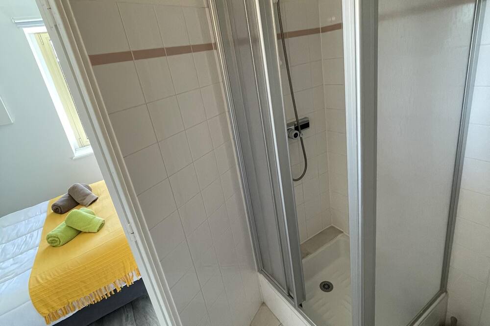 Photo of Bathroom in Plouescat