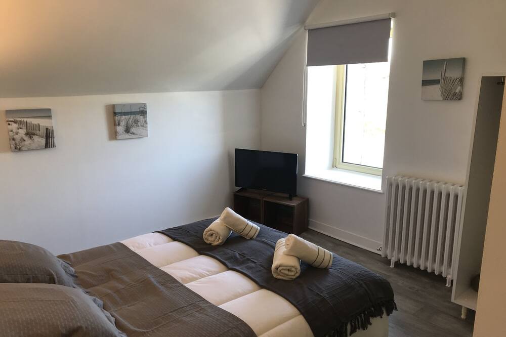 Photo of Bedroom in Plouescat