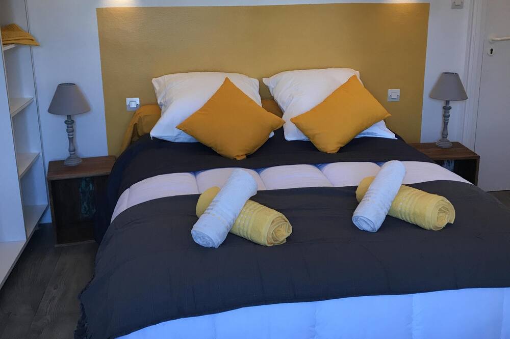 Photo of Bedroom in Plouescat