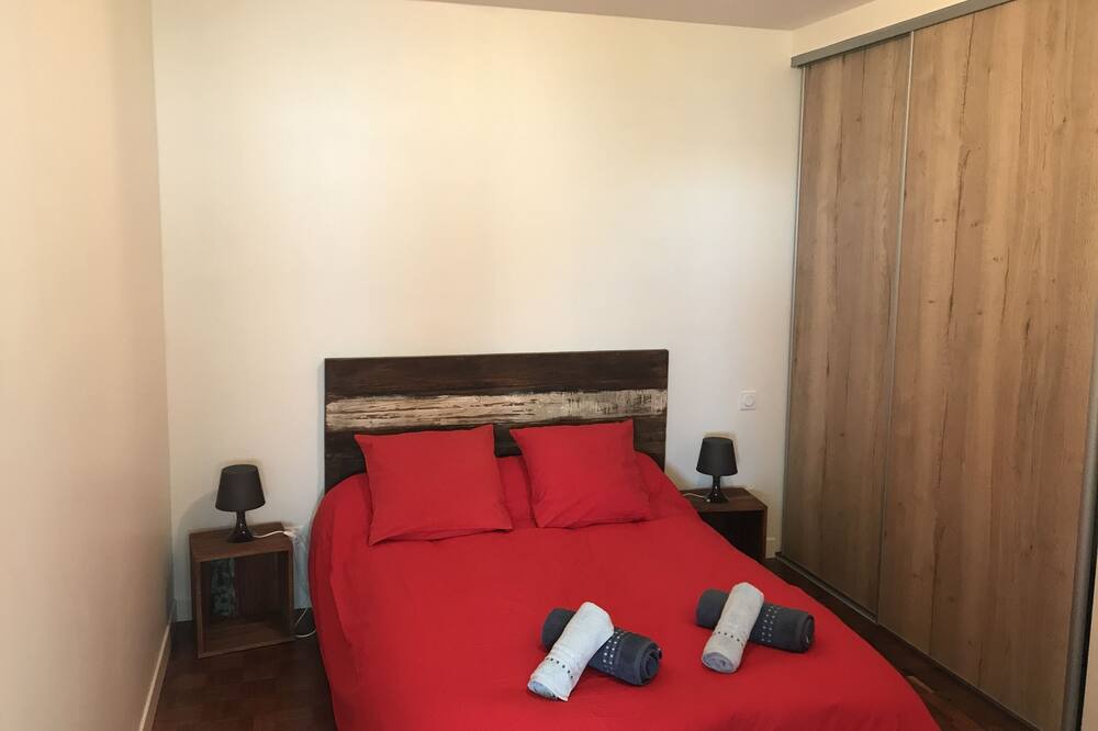 Photo of Bedroom in Plouescat