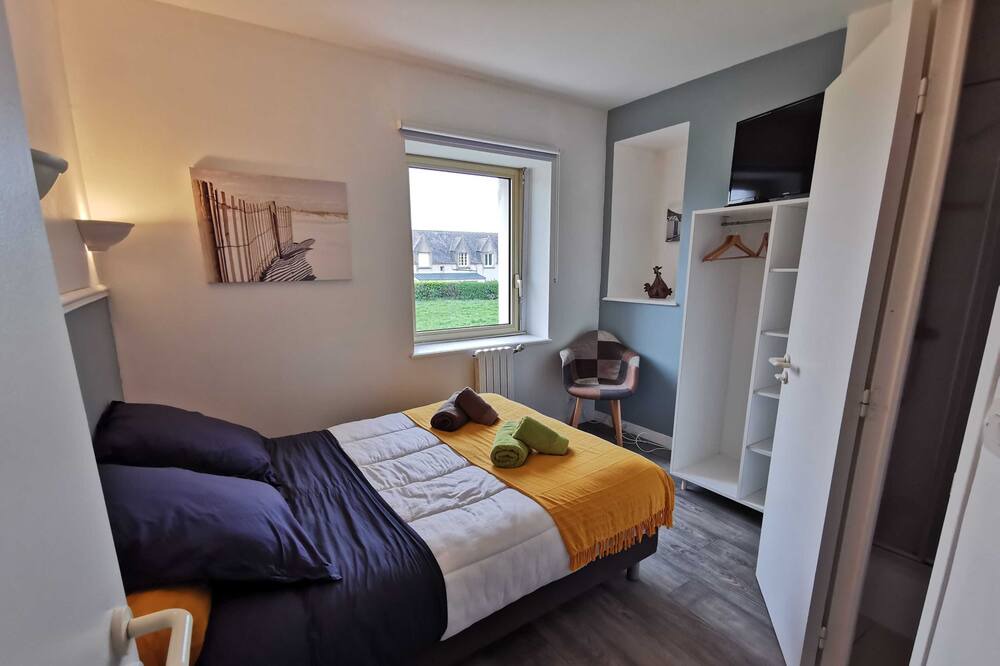 Photo of Bedroom in Plouescat