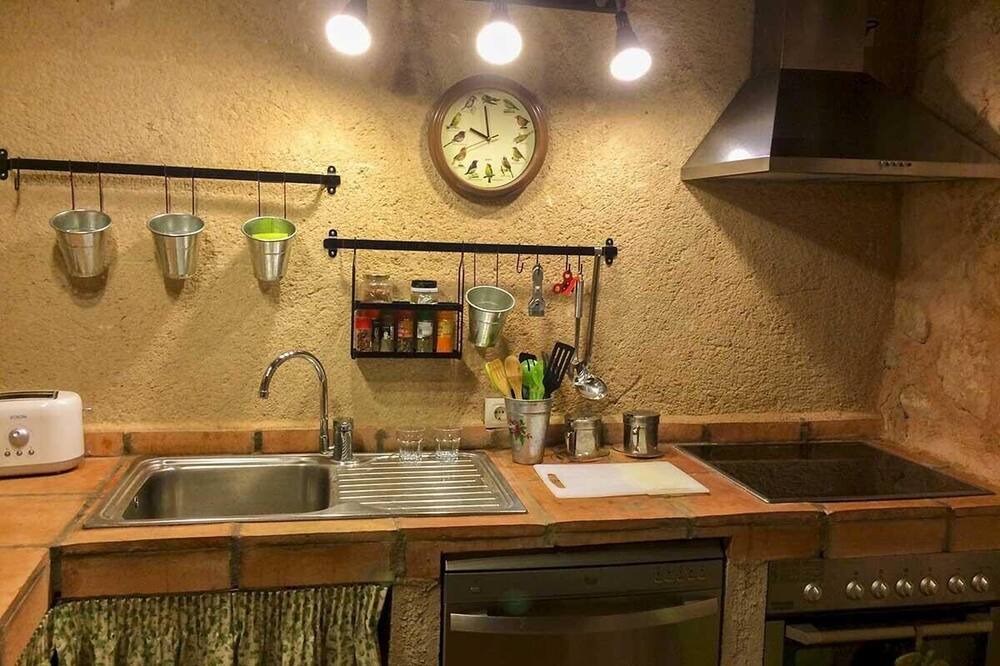 Photo of Kitchen in Valdevacas y Guijar