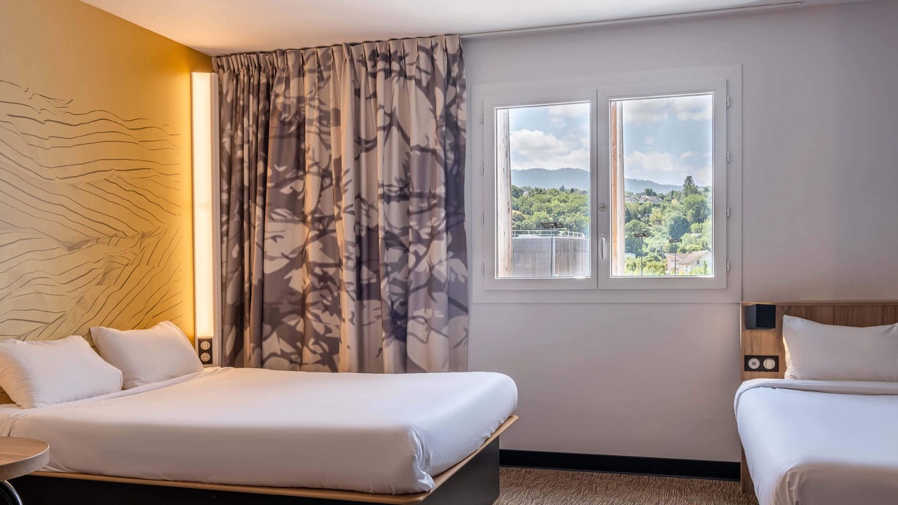 Photo of Bedroom in Amphion-les-Bains