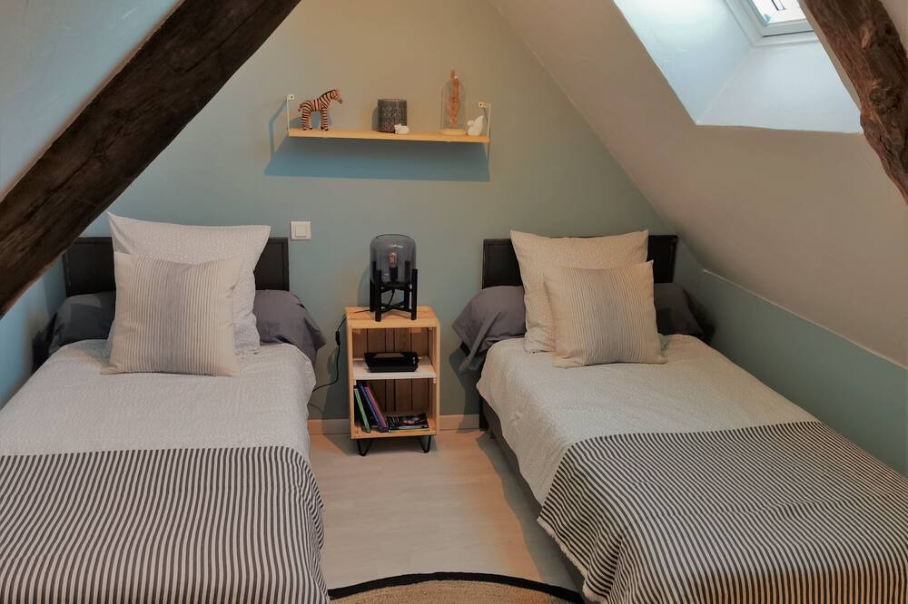 Photo of Bedroom in Villeneuve d'Aveyron