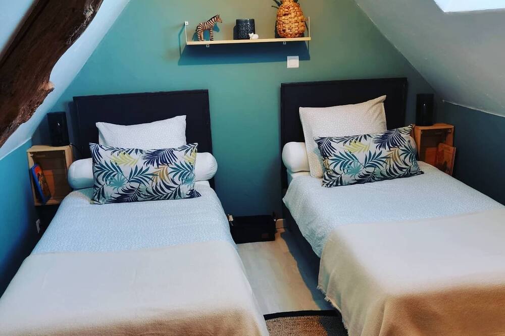 Photo of Bedroom in Villeneuve d'Aveyron