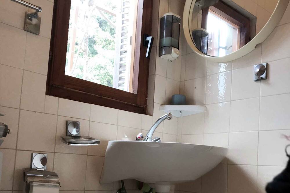 Photo of Bathroom in Valun