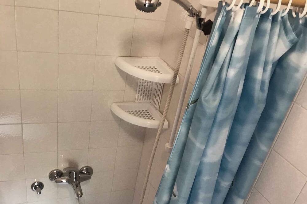 Photo of Bathroom in Valun