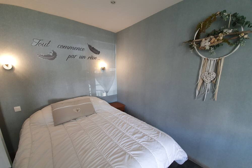 Photo of Bedroom in Pende