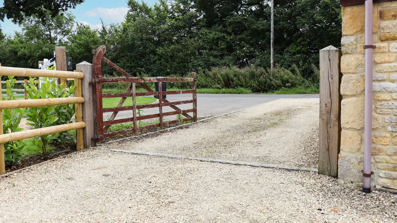 Photo of Others in Longborough