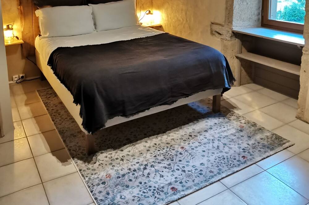 Photo of Bedroom in Villeneuve d'Aveyron