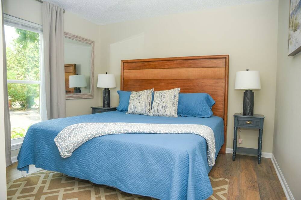 Photo of Bedroom in Grand Bay