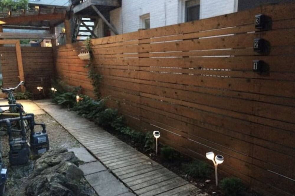 Photo of Outdoor in Garden District