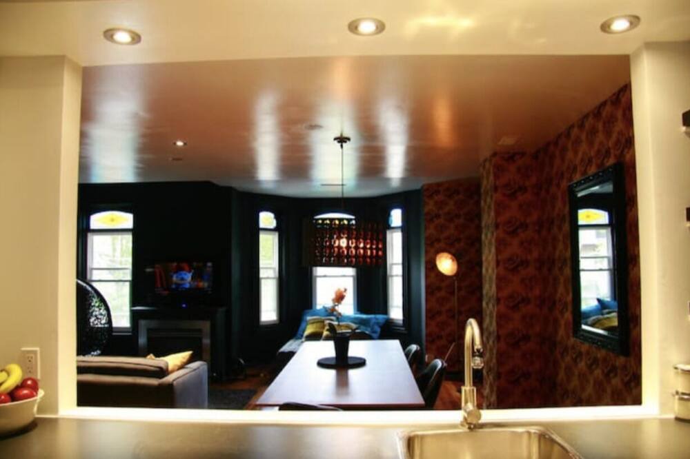 Photo of Kitchen in Garden District