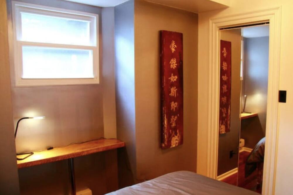 Photo of Bedroom in Garden District