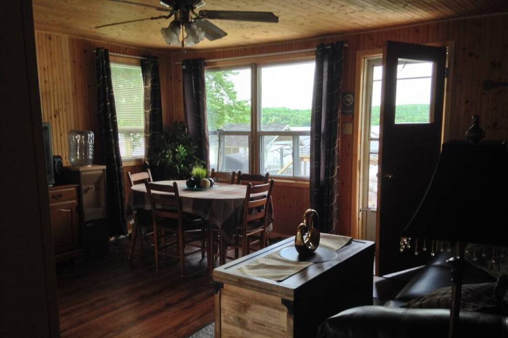 Photo of Livingroom in Golden Valley