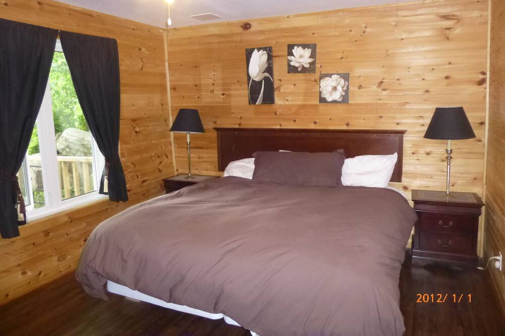 Photo of Bedroom in Golden Valley