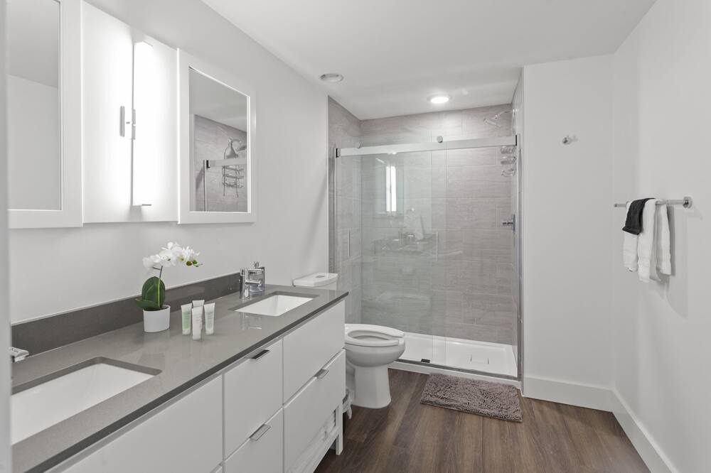 Photo of Bathroom in Hanover Place