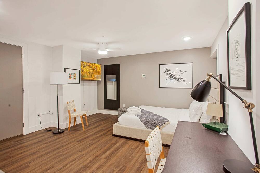 Photo of Bedroom in Hanover Place