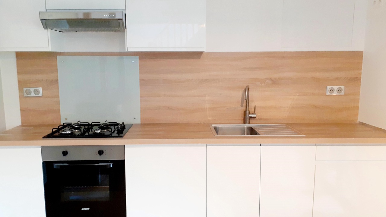Photo of Kitchen in Saint-Georges-de-Reintembault
