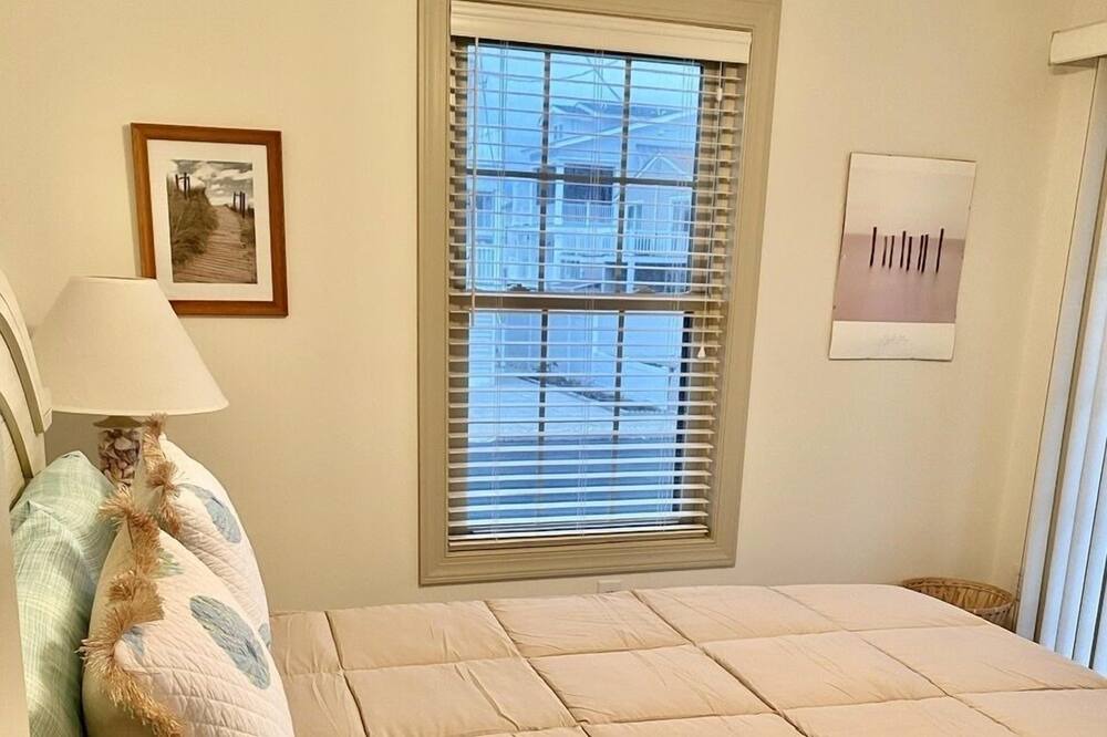 Photo of Bedroom in Sea Isle City