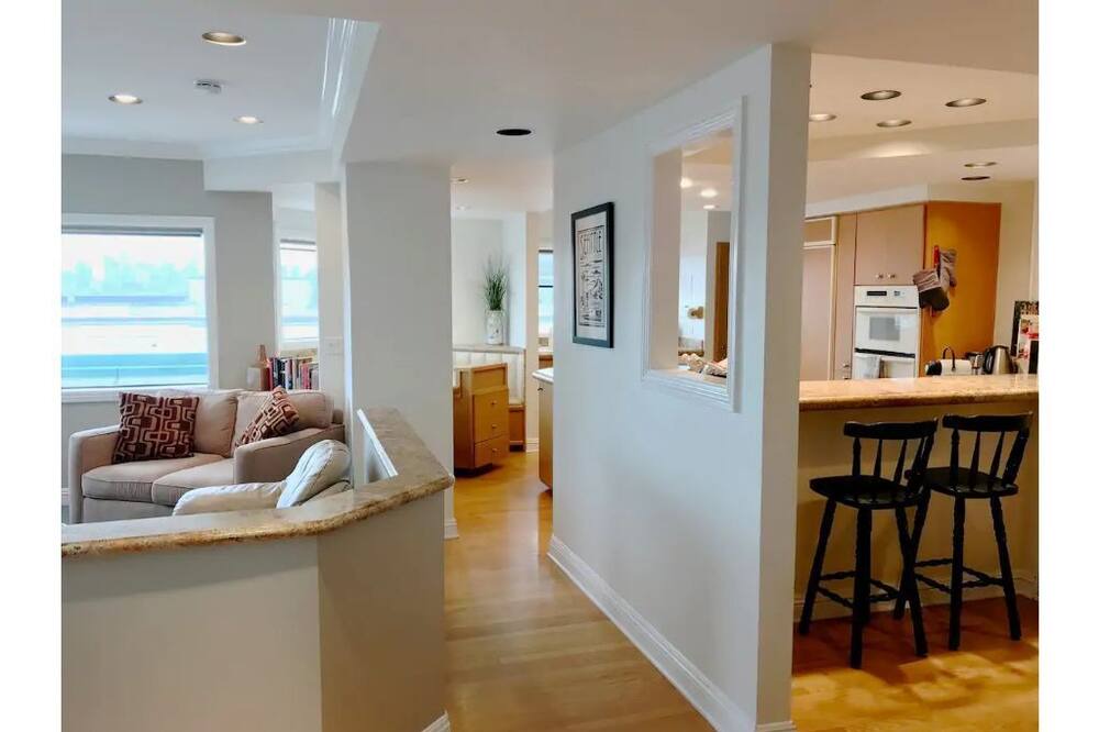 Photo of Livingroom in Fremont