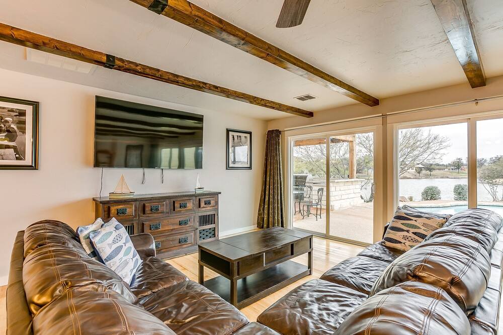 Photo of Livingroom in Dennis
