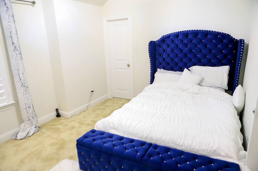 Photo of Bedroom in Wylie