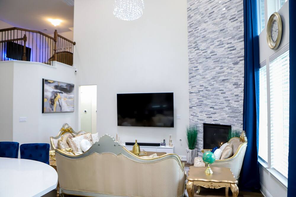 Photo of Livingroom in Wylie