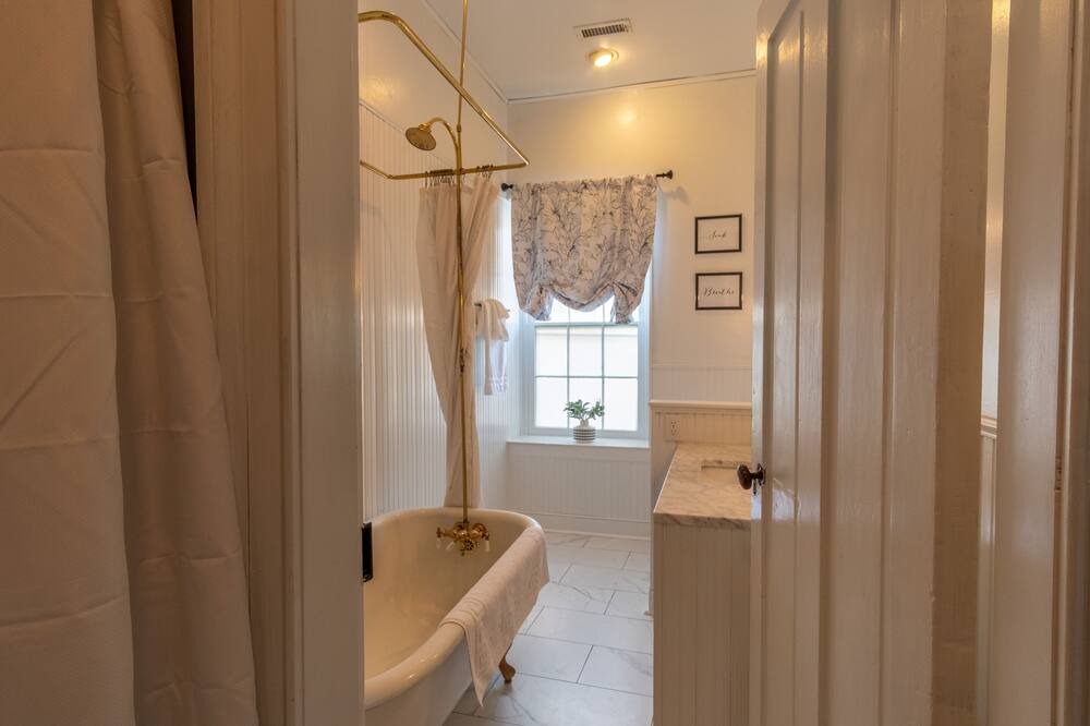 Photo of Bathroom in Madison