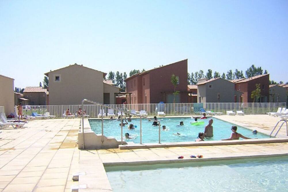 Photo of Outdoor in Saint-Saturnin-les-Avignon
