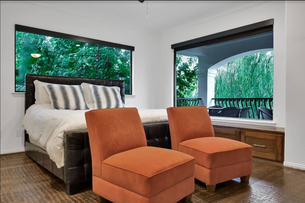 Photo of Bedroom in Panther Creek