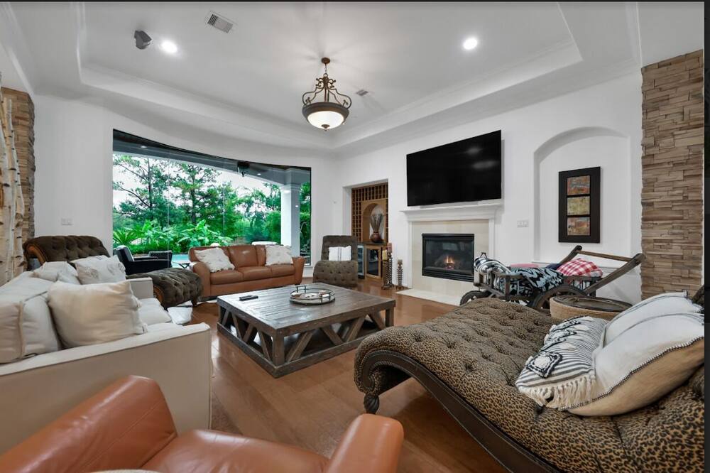 Photo of Livingroom in Panther Creek