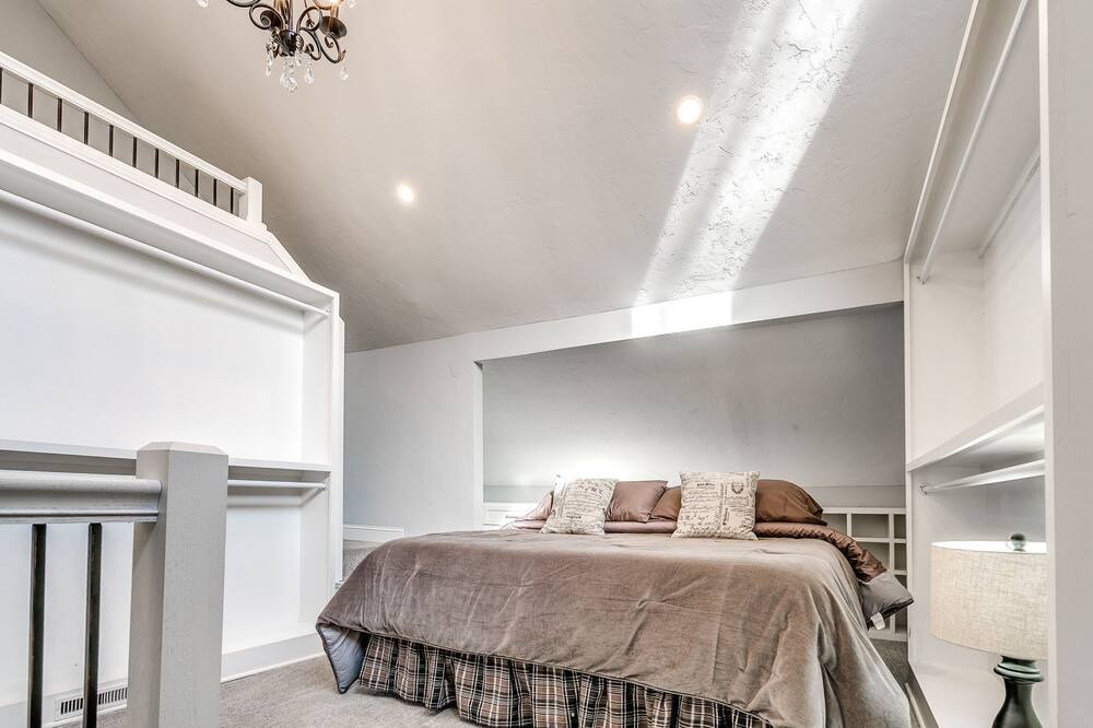 Photo of Bedroom in Quail Creek