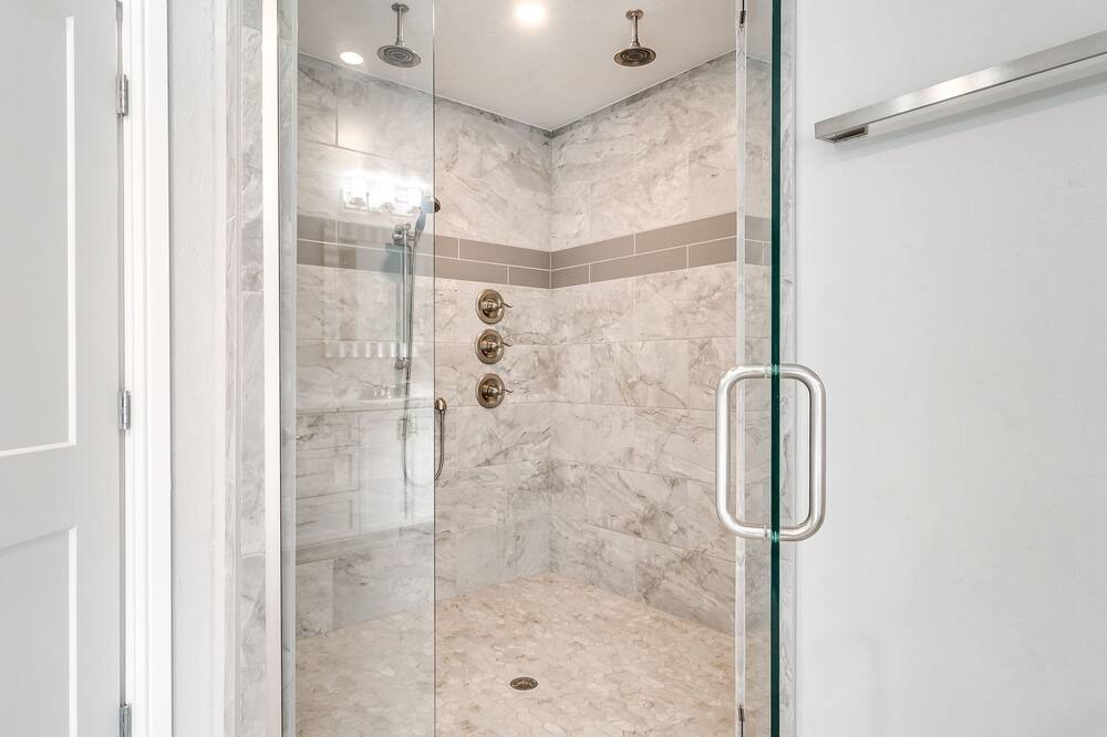 Photo of Bathroom in Quail Creek