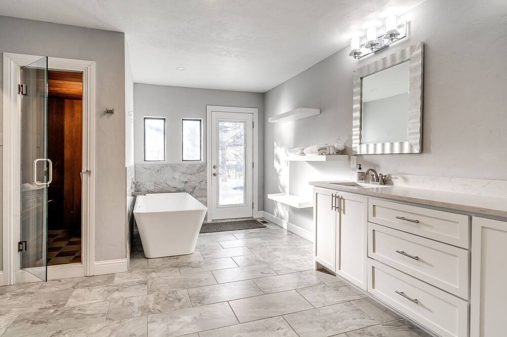 Photo of Bathroom in Quail Creek