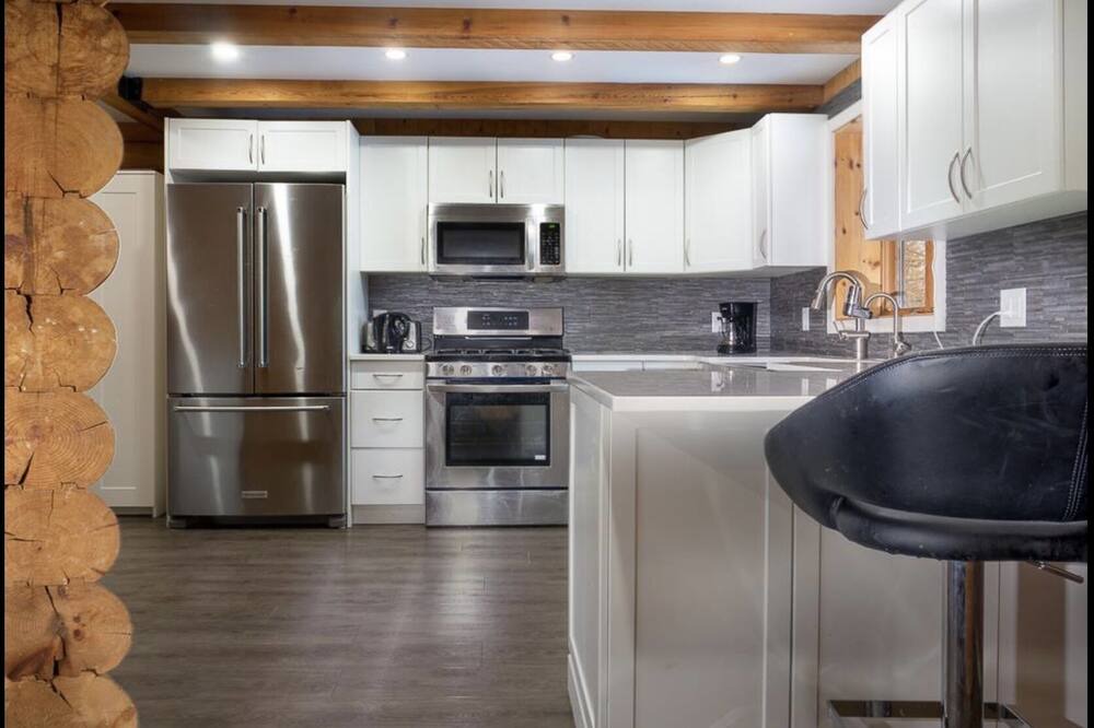 Photo of Kitchen in Gimli