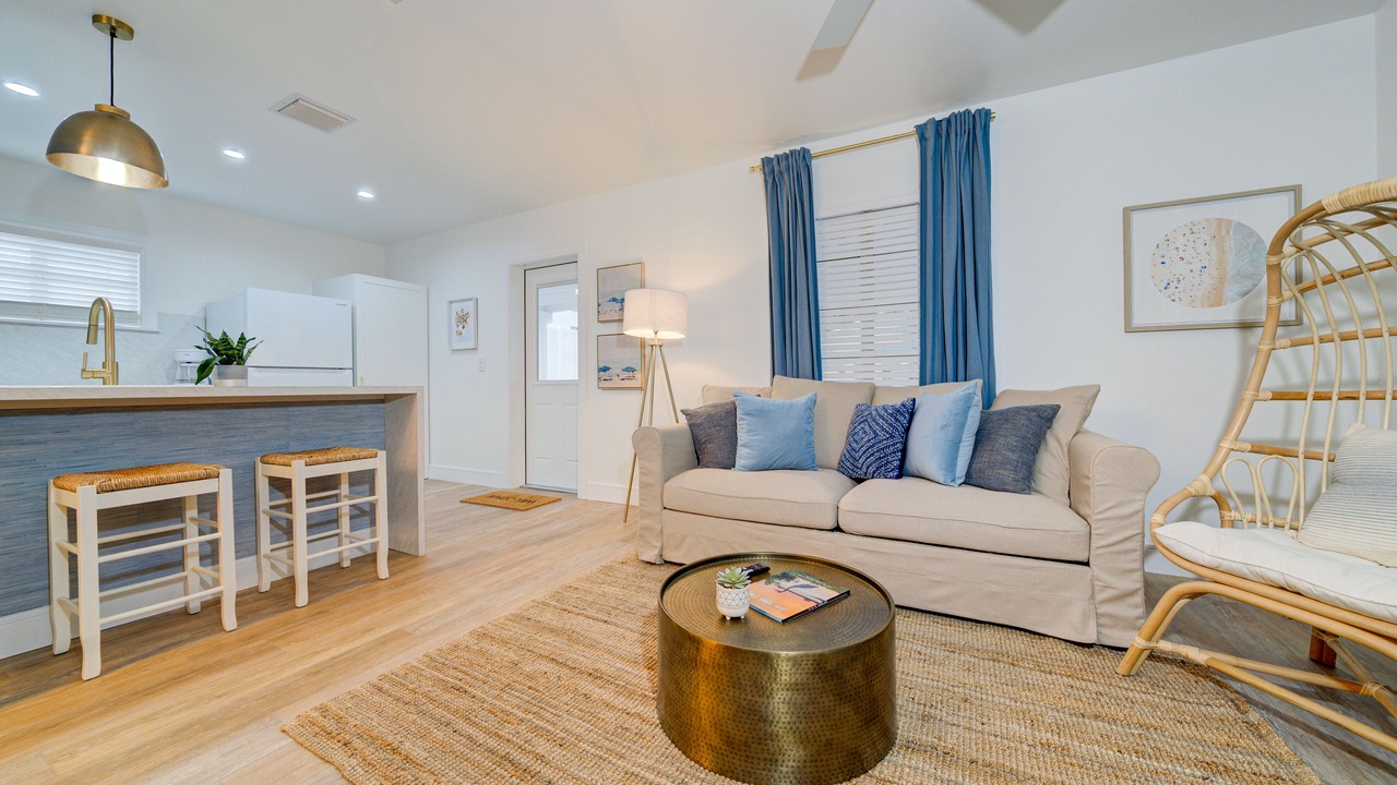 Photo of Livingroom in Downtown Dunedin