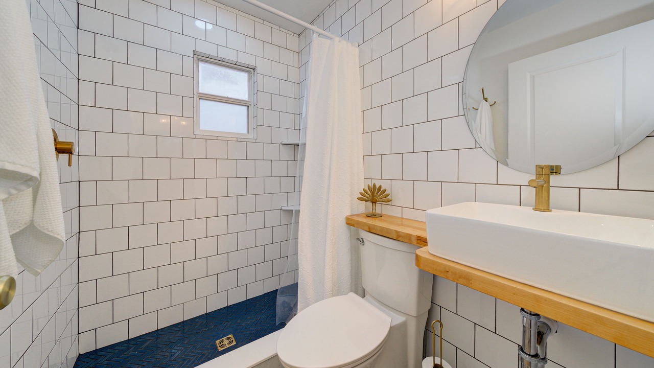 Photo of Bathroom in Downtown Dunedin