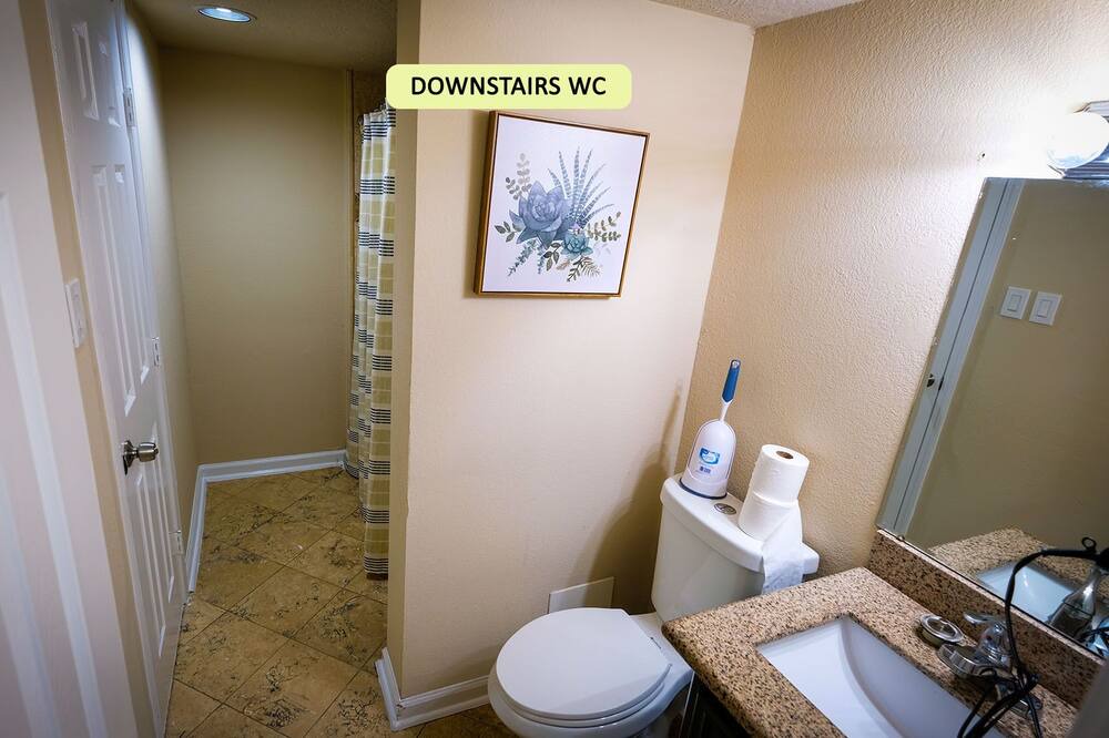 Photo of Bathroom in Missouri City