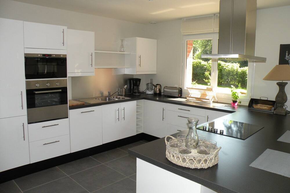 Photo of Kitchen in Sainghin-en-Melantois