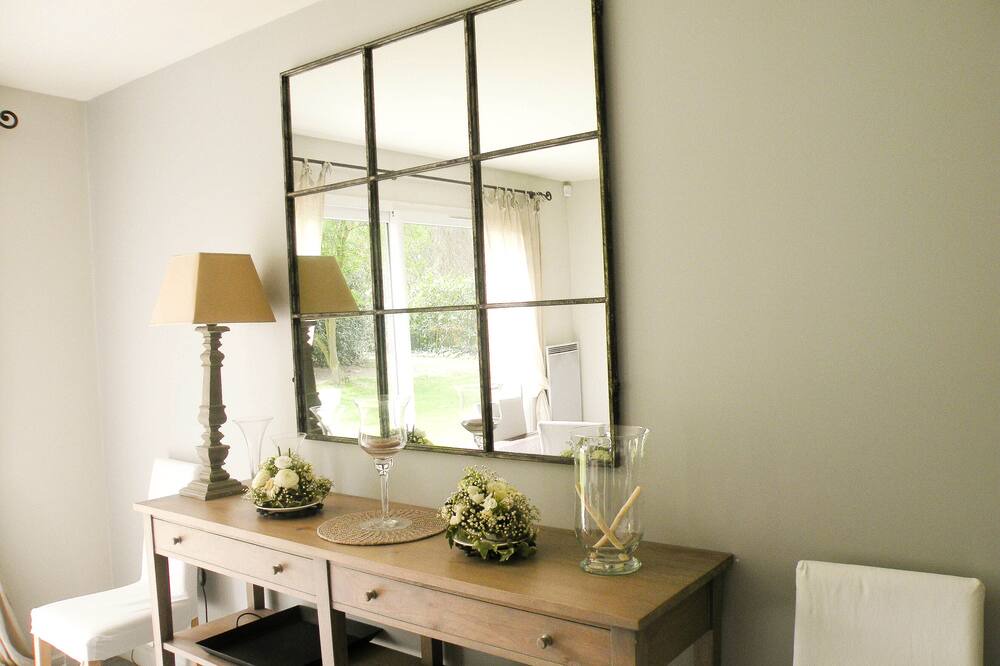 Photo of Bedroom in Sainghin-en-Melantois