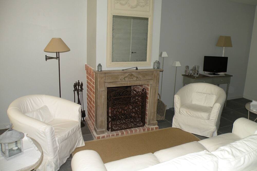 Photo of Livingroom in Sainghin-en-Melantois