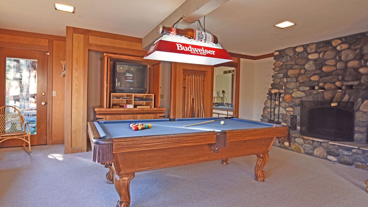 Photo of Bedroom in Lake Forest