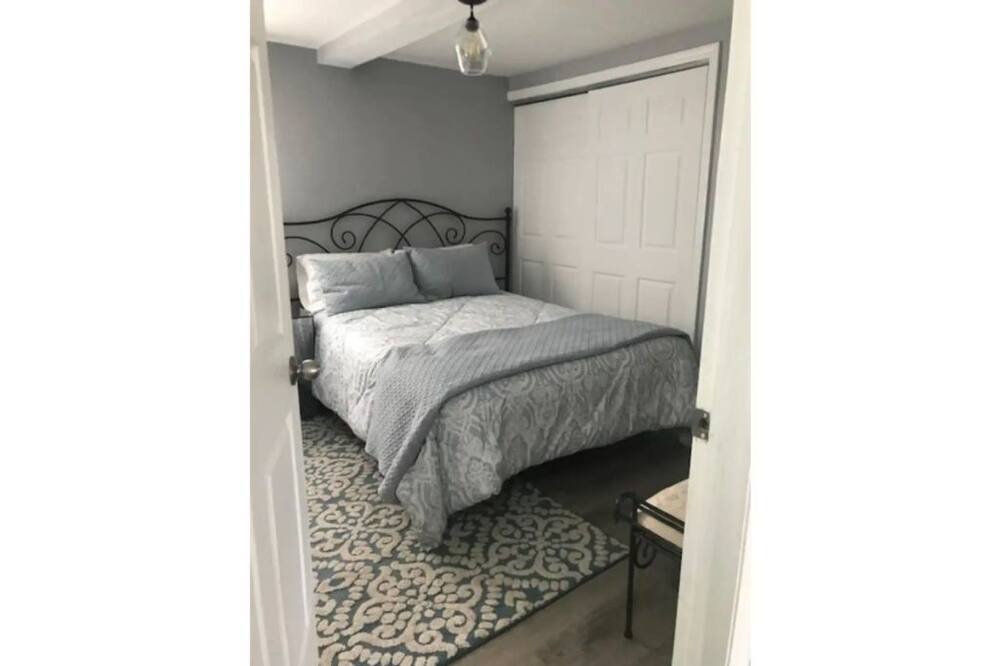 Photo of Bedroom in Central Nyack