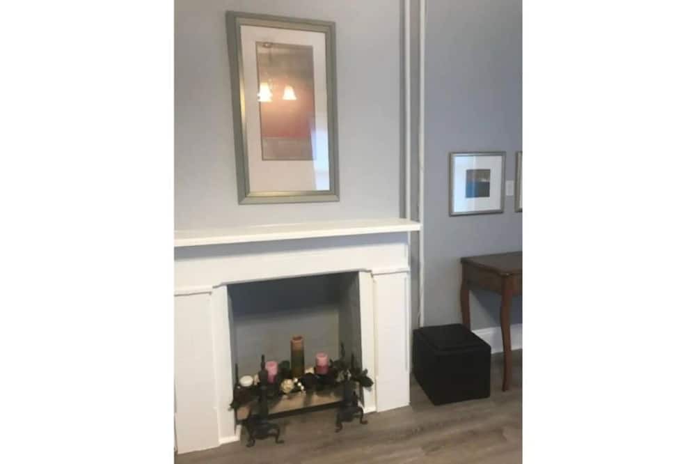 Photo of Bedroom in Central Nyack